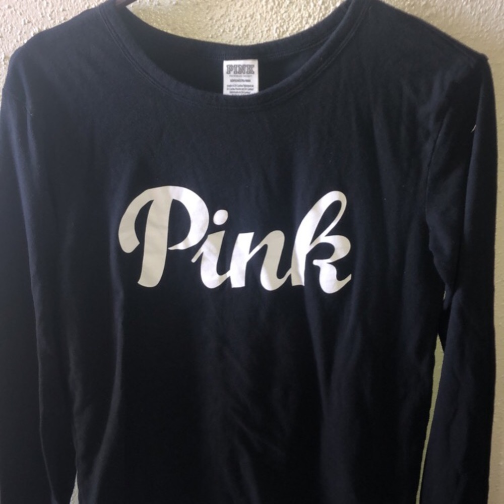 Victoria’s Secret Pink long sleeve shirt